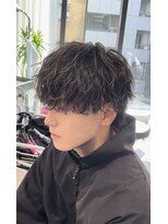 ロウ 銀座(RAW)&nbsp;ほつれ波巻きミックスパーマ　ミニウルフ