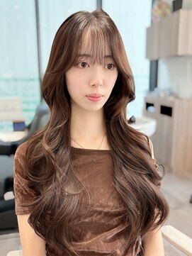 ラクシア(LucxiA) 韓国ヘア/レイヤーカット/ハッシュカット/顔周りカット/前髪