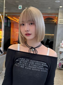 ロンド ストラーダ 心斎橋(Lond strada) レイヤーボブ×ハイトーン[心斎橋/髪質改善]