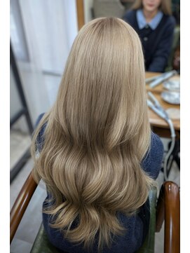 ロアークヘアー(LOARK HAIR) ハイトーンベージュ