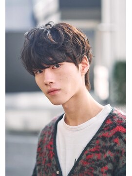 キュー(Cue_) 柔らかスパイラルパーマの王道マッシュウルフスタイル3【影山】