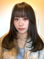 ロティー(loty)&nbsp;レイヤー 顔周りカット 前髪 オリーブベージュ 透明感カラー