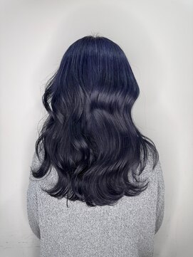 アン(Hair make un) ネイビーブルー