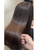 ソア 武蔵小杉(SOAR) 縮毛矯正ワンホンレイヤーのダークブルーやミルクティーブロンド