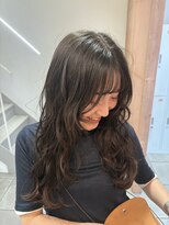メルト 西梅田店(melt) ゆったりカールのロングパーマ