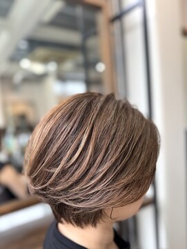 ルーファス 恵比寿 渋谷(Ruufus) 素敵な大人のくびれ丸みショート 2606