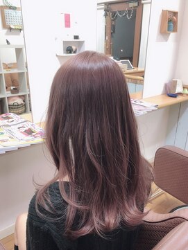 エルフゥ(Elle fou) 艶カラーピンク