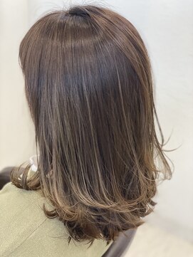 ヘアーサロン イルア 北越谷(hair salon I'LUNA) ナチュラルバレイヤージュ