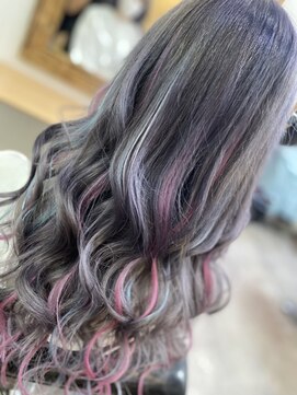 ラビス クローバー(Lovis clover) ユニコーンハイライト くびれヘア ビタミンカラー