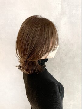 アイディール(:ideal) 20代30代☆ワンレングスに飽きた方へ☆顔周りレイヤーで韓国ボブ