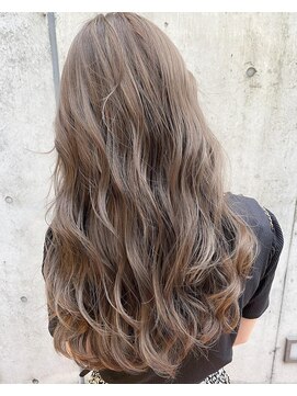 グロウバイニューヨークニューヨーク(Grow by NYNY) 【打越】ロング×アッシュベージュ