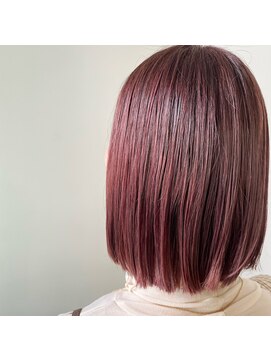 リアン バイ キートス(Lien by kiitos) ワンブリーチカラー/ピンクカラー/ボブ