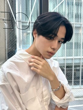 ギークス(GEEKS) 【GEEKS渋谷】センターパート/韓国風ヘア/ブルーブラック/メンズ