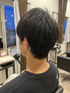 コアフィールフィス(COIFFURE fils) 《見附　今町》メンズ　黒髪　ショート