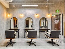 メンズサロン セントラル 神戸三宮店(メンズサロン central)の雰囲気（メンズカラー/フェザーパーマ/ヘアセット/神戸美容院/三宮美容院）