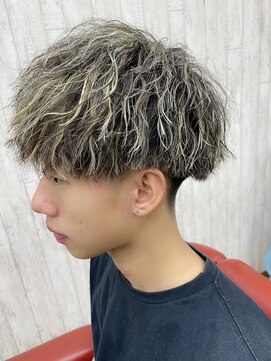 バーバー タカバタ 福井(Barber TAKABATA) ツイストスパイラルパーマ/スペインカール/スパイキーショート