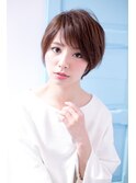 斜めバング×コンパクトショート