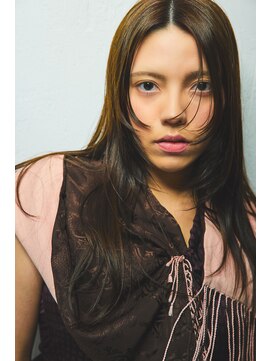 レイエレガンス(Rei Elegance) 抜け感と艶が魅力の大人レイヤー