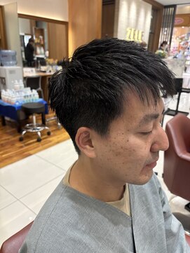 ゼル アリオ鷲宮(ZELE) 刈り上げショート