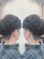 ニーラ バイ ニライカナイ 八幡宿店(Neela By Nirai Kanai)&nbsp;メンズ/ナチュラルパーマ/マッシュパーマ/アッシュブラック/前髪