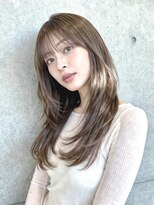 ボタン(botan)&nbsp;「透明感×柔らかレイヤーで、30代の“大人可愛い”を最大化。」