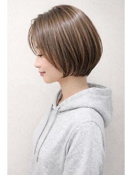 エイル(EIIR) 丸みショートボブ☆