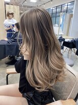 イェッカ(YECCA)&nbsp;ブリーチ１、２回◎バレイヤージュベージュ＊＊