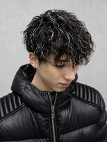 スター(STAR)&nbsp;ホワイトメッシュ×無造作パーマ｜色気ヘア