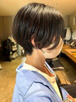 ナチュラル ヘアーデザイニング(Natural hair designing)&nbsp;艶感マッシュショート/暗髪で魅せる洗練フォルム/凛とした可愛さ