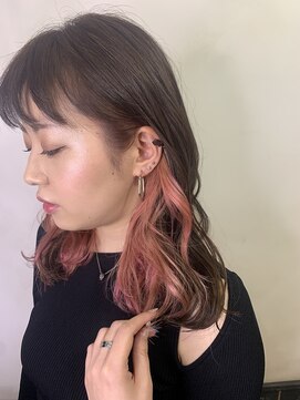 オースト ヘアー ステラ 新宿店(Aust hair Stella) インナーカラー ×ゆるふわミディピンク【kizashi】