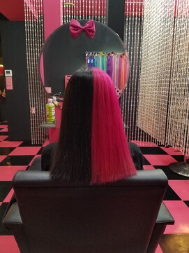 リミックス(REMIX by Love hair KING OF PRINCESS HAIR&EXTENTION) 原色派手髪 ツートン 原色ピンク ブラック