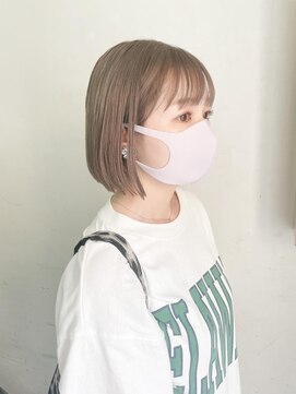 キャンバス バイ ネオリーブ 横浜西口(Canvas by neo.) 大人可愛いグレージュぷつっと切りっぱなしボブ　20代30代