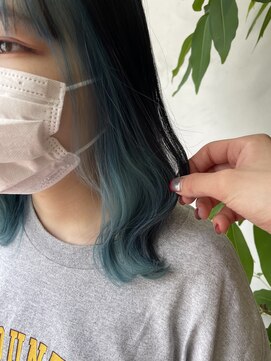 アン(Hair make un) 【インナーカラー】ペールブルーカラー♪♪