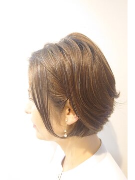 ブロッサム 若葉店(Blossom) グラデーションボブ