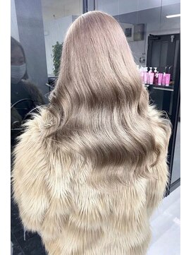 ランズ(LANDS) ミルクティーアッシュカラー【韓国ヘア 大阪 梅田】