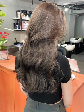 レブ 三条河原町(Reb,) 色気たっぷりレイヤーカット