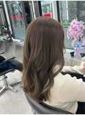 オリーブベージュ/透明感/ブリーチなし【小山田繭】
