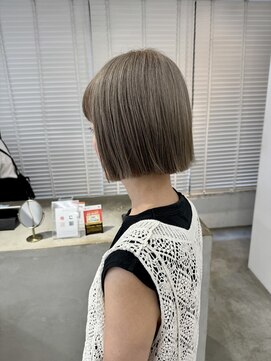 ナンバースリー 綱島店(Number Three) 透明感切りっぱなしボブ【Number Three 綱島店】