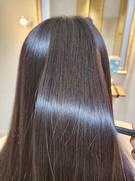 オルガ(Olga) 髪質改善/縮毛矯正/ストレート/ナチュラル/カラー/白髪染め