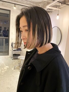 ルーム(Loom.) デザインカラーコントラストハイライト切りっぱなしボブ