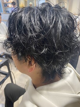 レオン(Re:ON) 波巻きウルフ