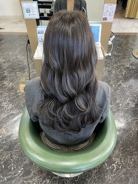 ランタナ(Lantana) 赤みのない【ベージュカラー】