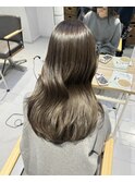 イメチェンホワイトブロンド外ハネボブ美髪ワイドバング