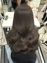 アマトウキョウ アユンチェ(AMA TOKYO×AYUNCHE)&nbsp;オリーブグレージュ  グレージュ  透明感カラー