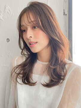 アグノス 青山(Agnos) 大人可愛いレイヤーカットイメチェンセミディ斜めバング艶感