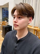 バイオレット 表参道店(Violet) ナチュラルセンターパートニュアンスパーマフェザーパーマ