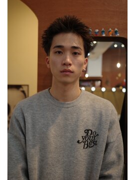 エディ(Edy) メンズスパイキーショート刈り上げスキンフェード眉毛カット岡山