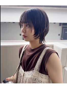 イラトス(ILLATOS)の写真/顔周りで印象を変えたい方にオススメ☆小顔効果抜群の似合わせcutが大好評＊あなただけの似合わせstyleを♪