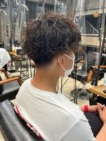 シスタ(SISTA)&nbsp;【SiSTA】田中ツイストスパイラルスキンフェード韓国マッシュ