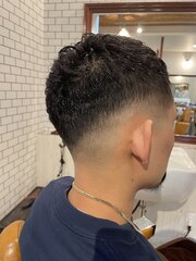 アイロンパーマ　barberスタイル